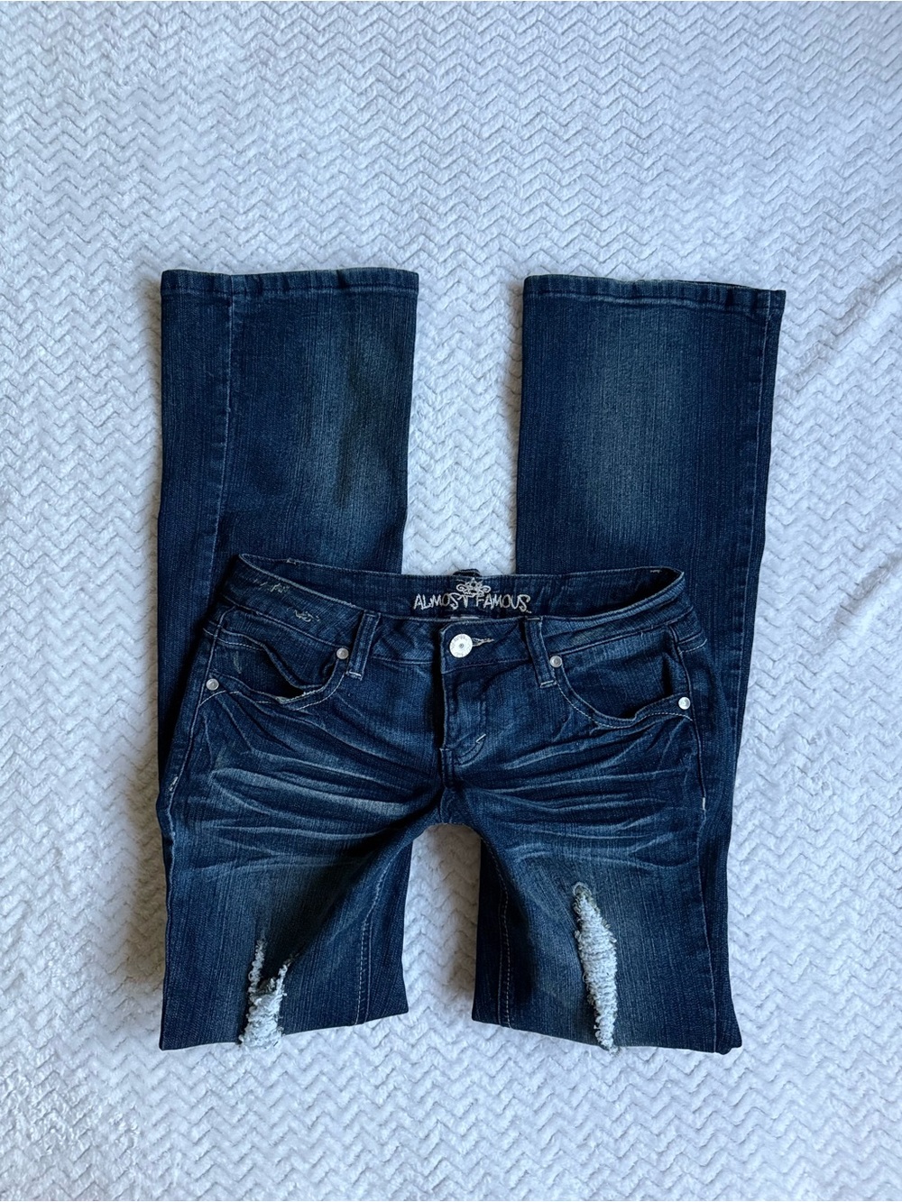 Y2K Distressed Almost Famous Low Rise Bootcut Jeans Size 9